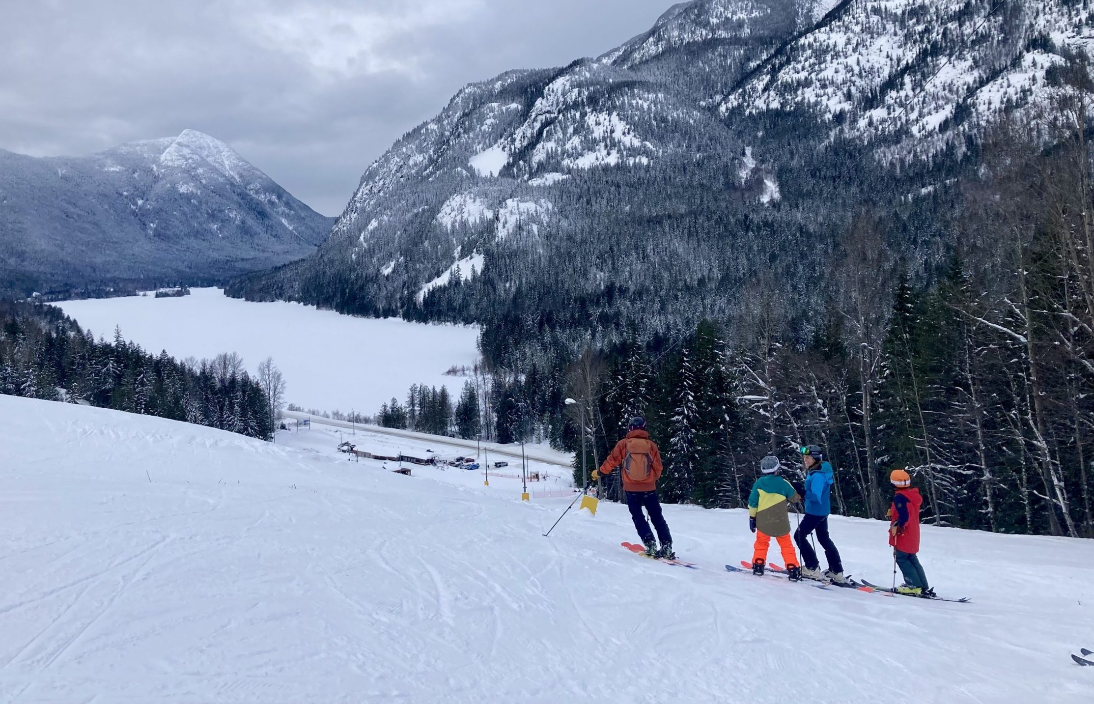 Family outing at Summit Lake Ski Hill